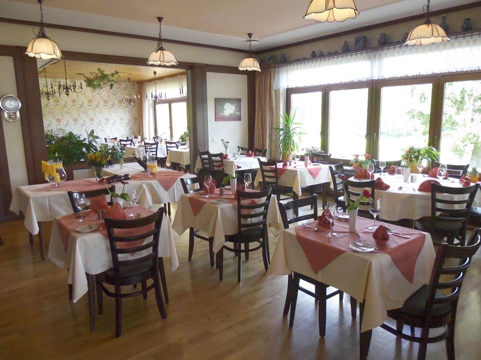 Hotel Schoos Fleringen Ngoại thất bức ảnh