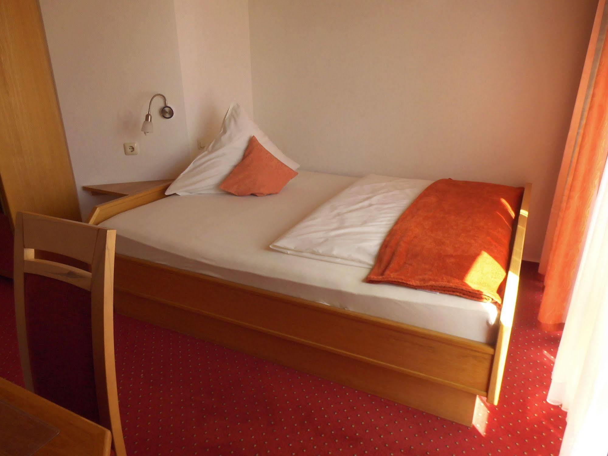 Hotel Schoos Fleringen Ngoại thất bức ảnh