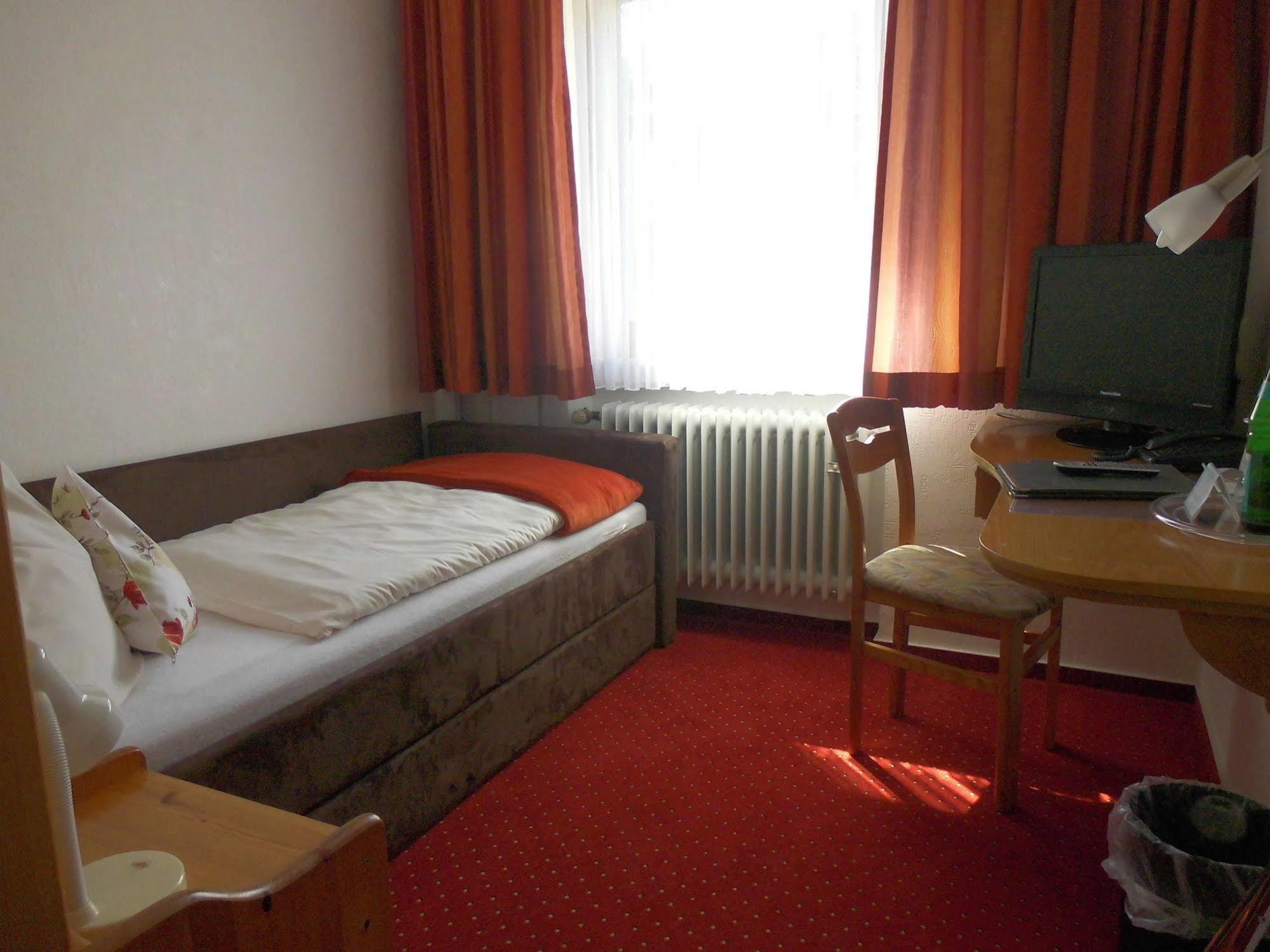 Hotel Schoos Fleringen Ngoại thất bức ảnh